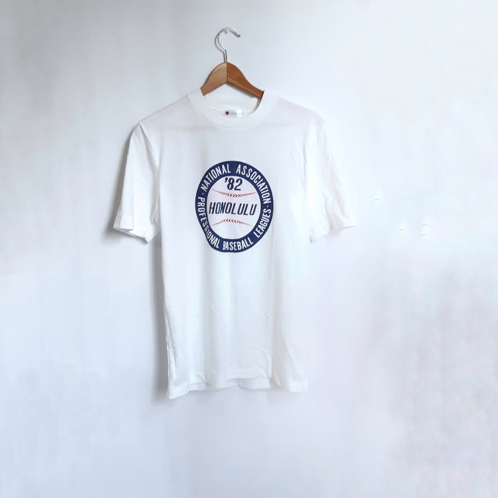 Vintage Descente graphic baseball t-shirt